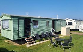 8 Berth Caravan With Free Wifi At Heacham Holiday Park In Norfolk Ref 21008E